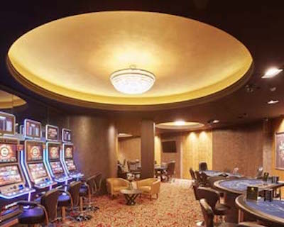 Hotel a casino Popůvky